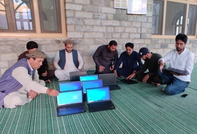 Institution Laptop Drive